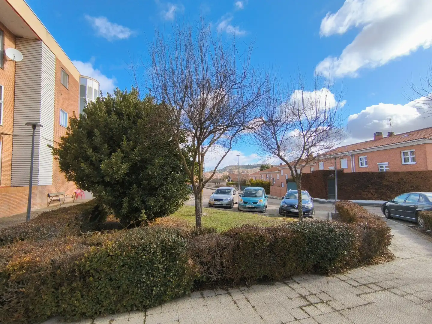 Vista exterior de Piso en venta en Baltanás con Calefacción, Trastero y Amueblado
