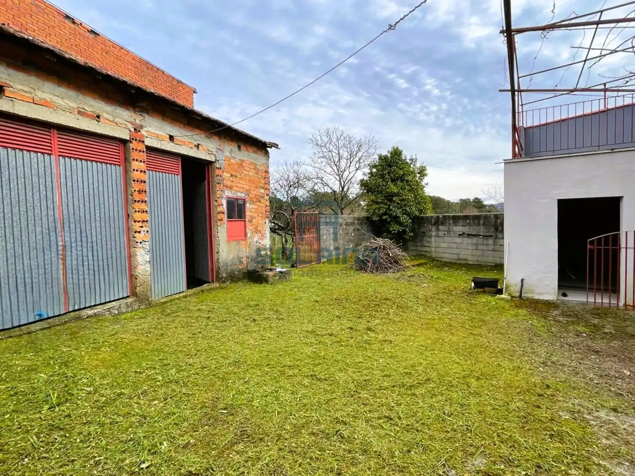 Houses for sale in Cartelle  with Private garden