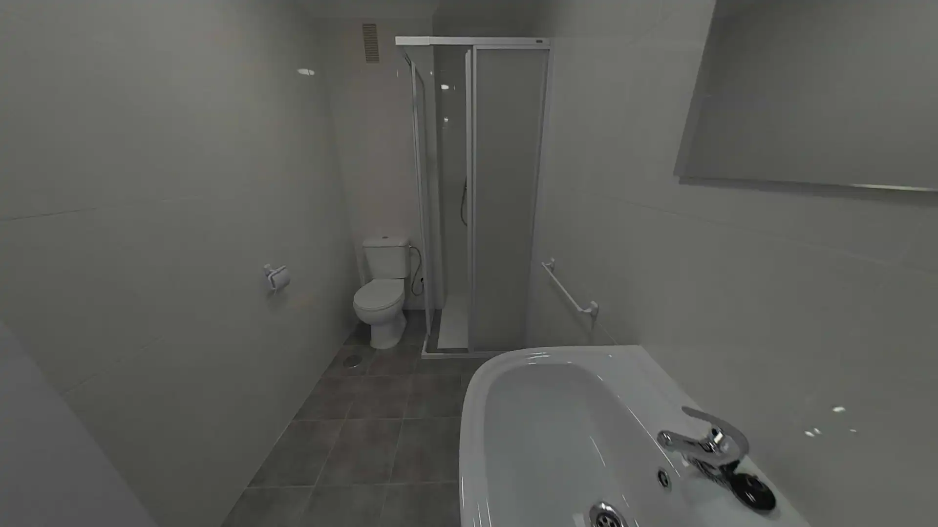 Bathroom of Flat for sale in Sevilla