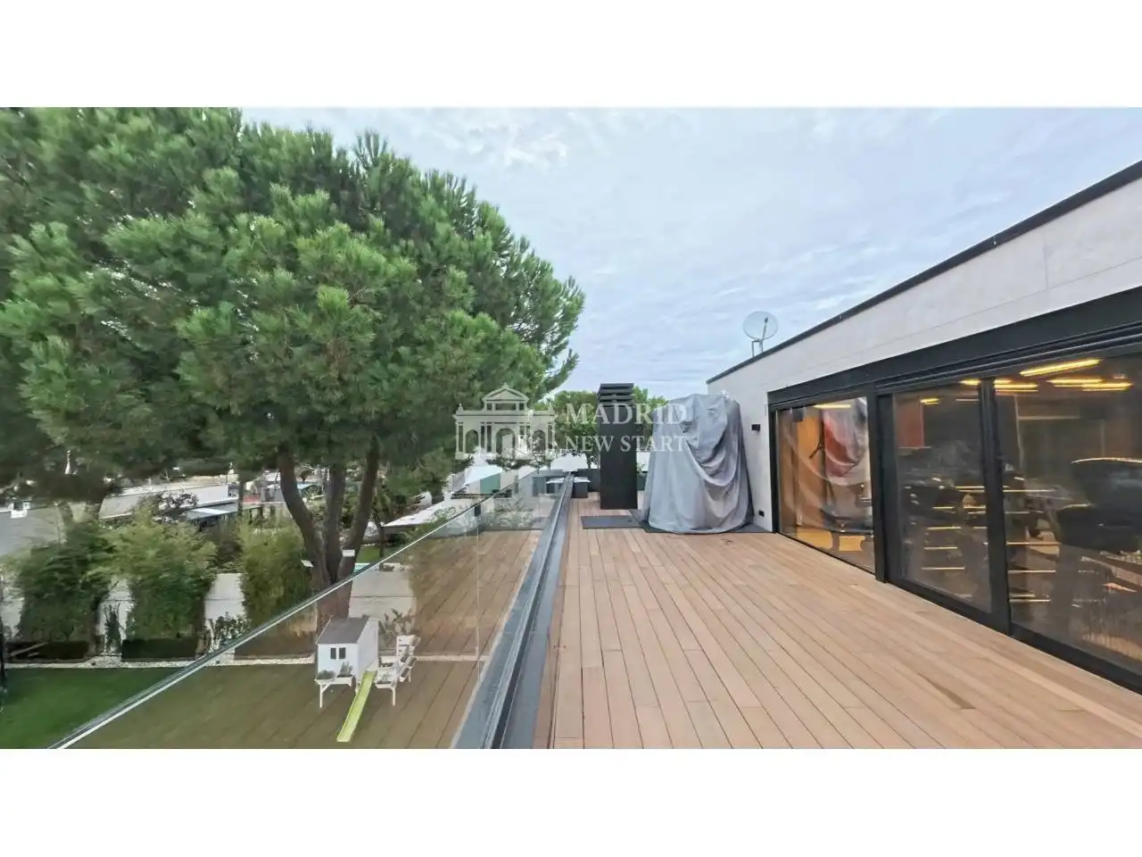 Terrassa de Casa o xalet de lloguer en Pozuelo de Alarcón amb Aire condicionat, Calefacció i Jardí privat