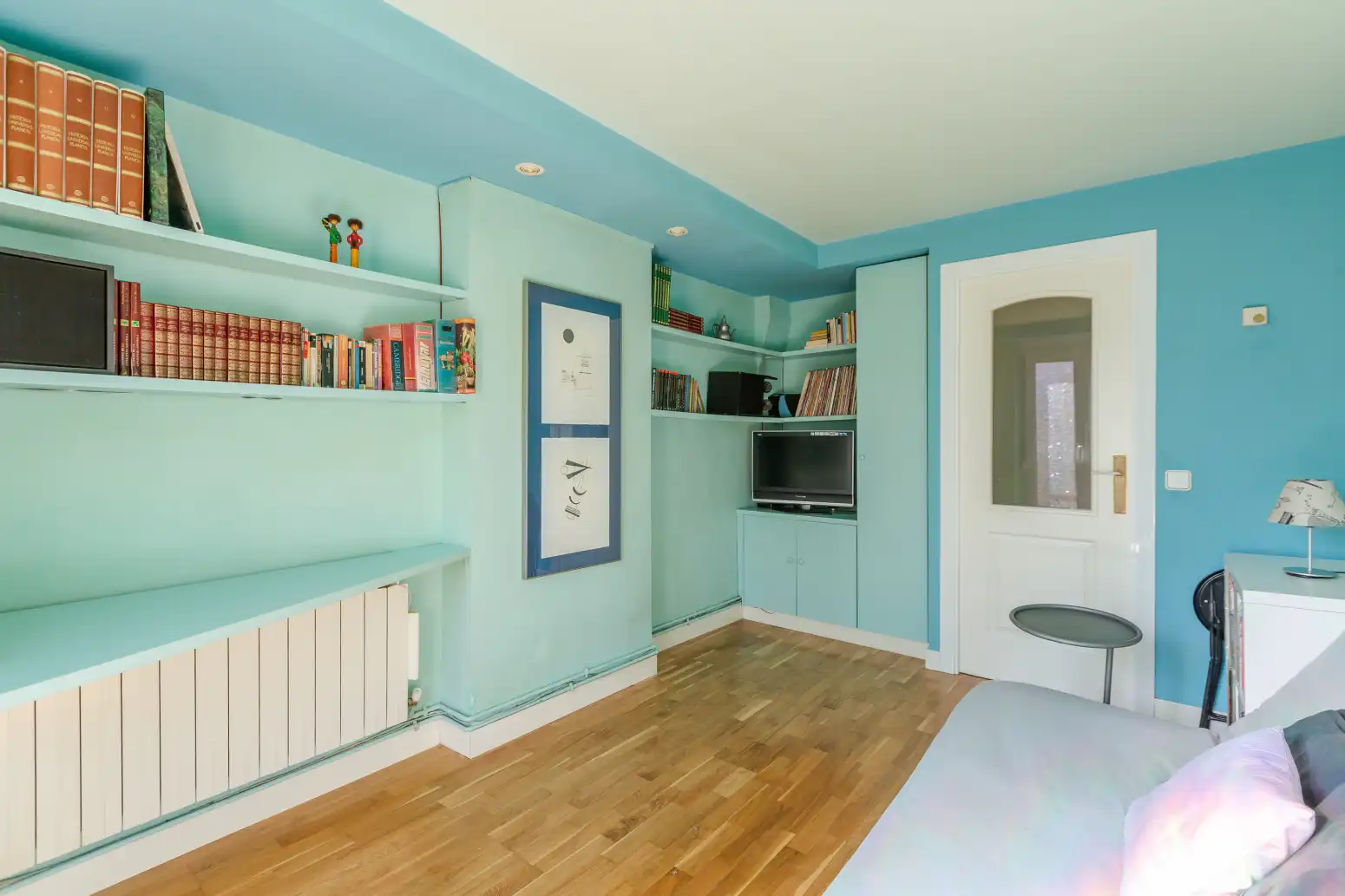Habitación de Ático en venta en  Pamplona / Iruña con Calefacción, Amueblado y Balcón