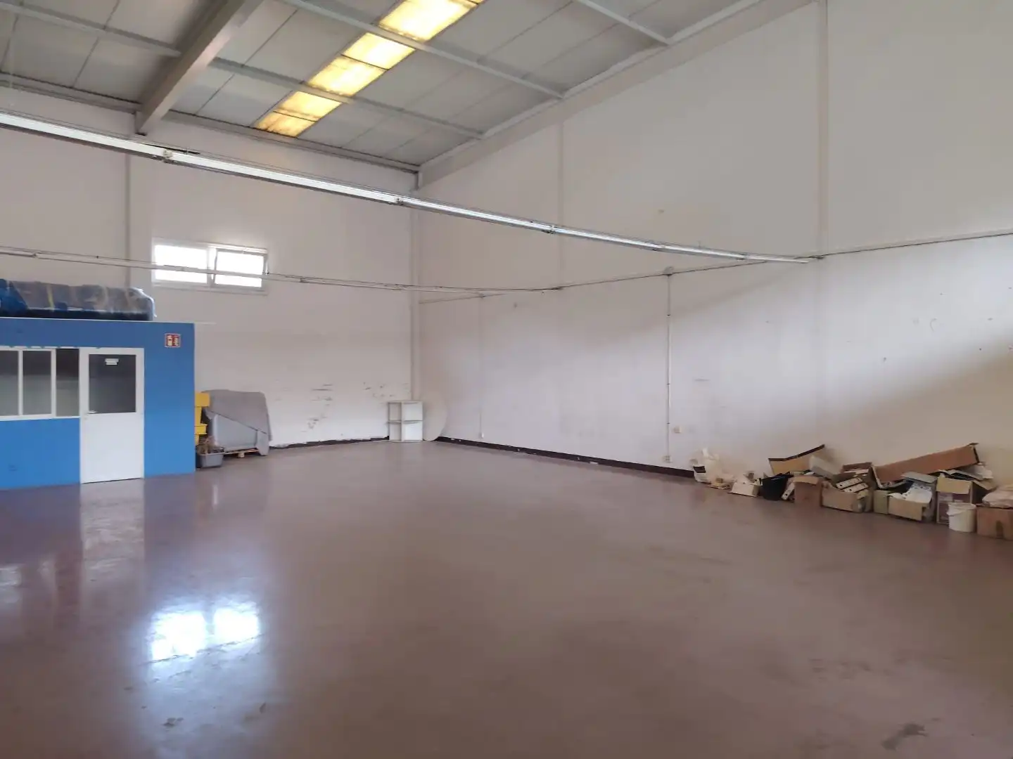 Office for rent in Bergara  with Air Conditioner and Heating