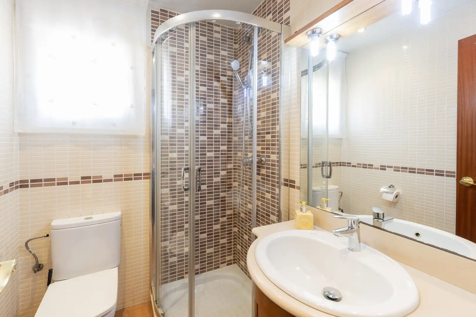 House with terrace for sale in Zona alta, imagen 17