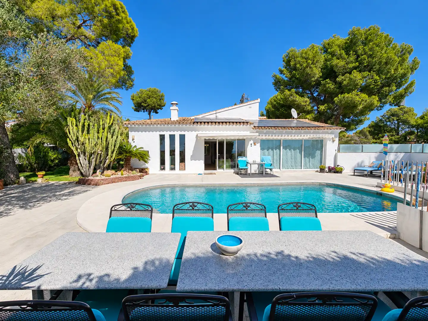 Casa con piscina en venta en Cala Advocat - Baladrar