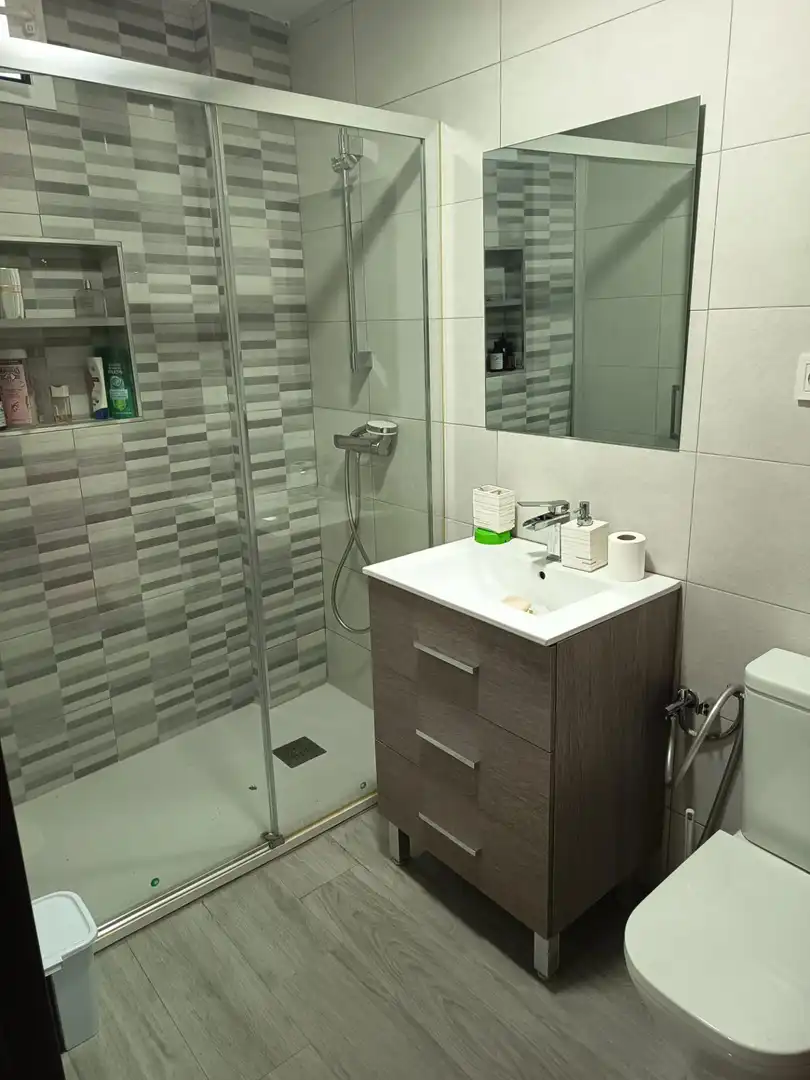 Badezimmer von Einfamilien-Reihenhaus zum Verkauf in Córdoba