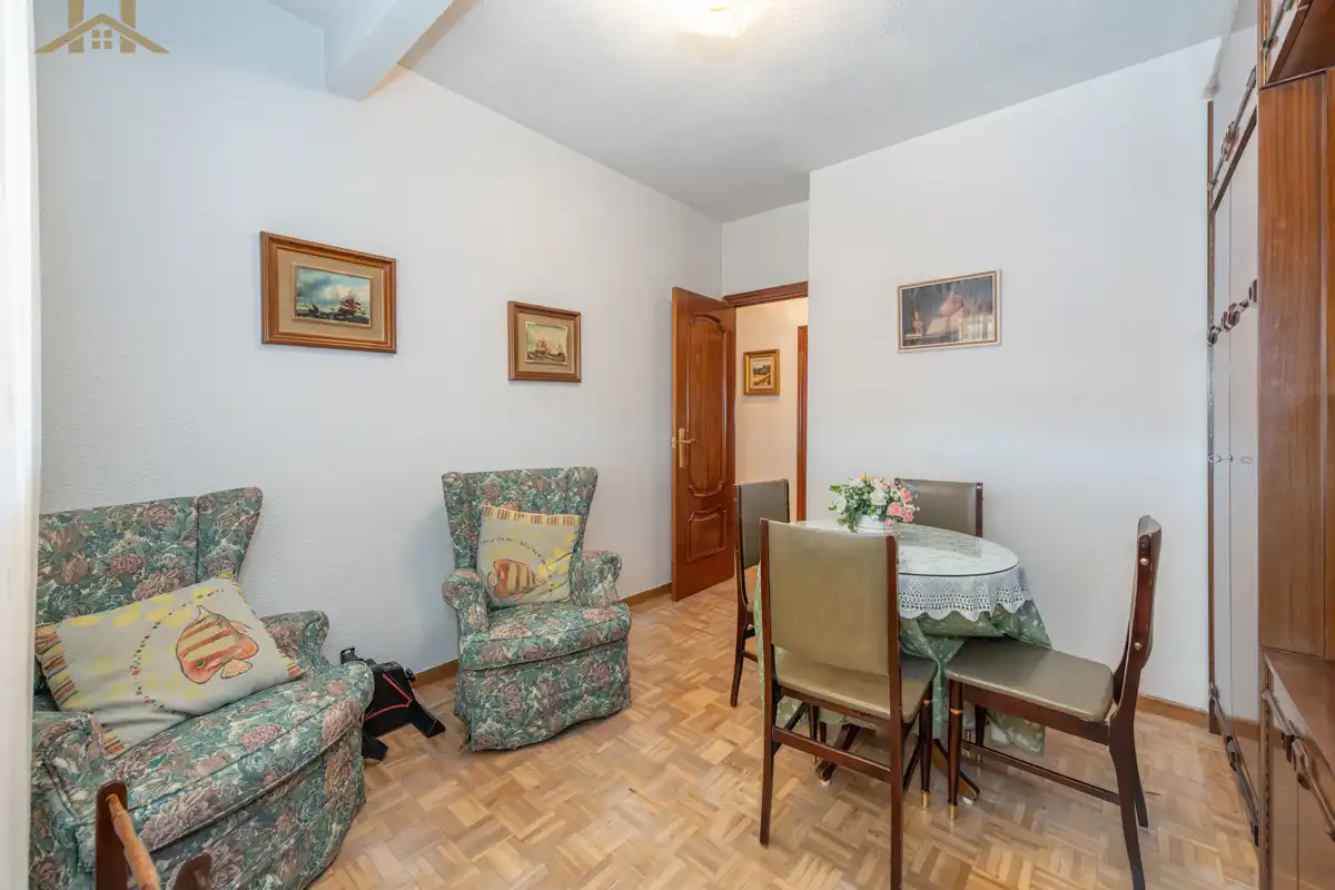Wohnzimmer von Wohnung zum Verkauf in Madrid mit Klimaanlage, Heizung und Terrasse