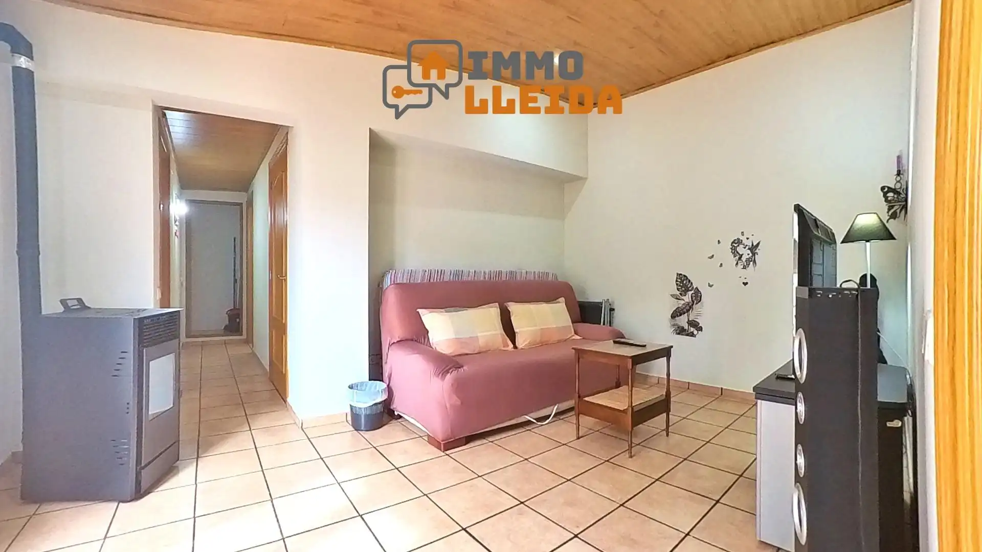 Detached homes for sale in Camarasa  with Terrace, Storage room and Furnished