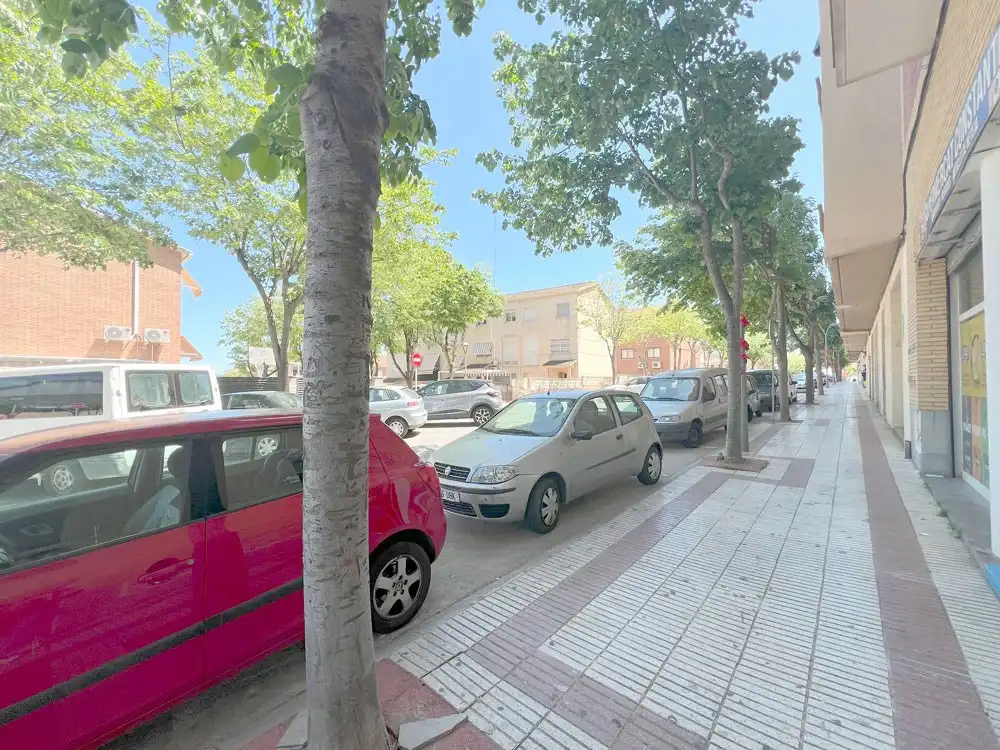 Parking de Piso en venta en Constantí con Aire acondicionado, Calefacción y Alarma