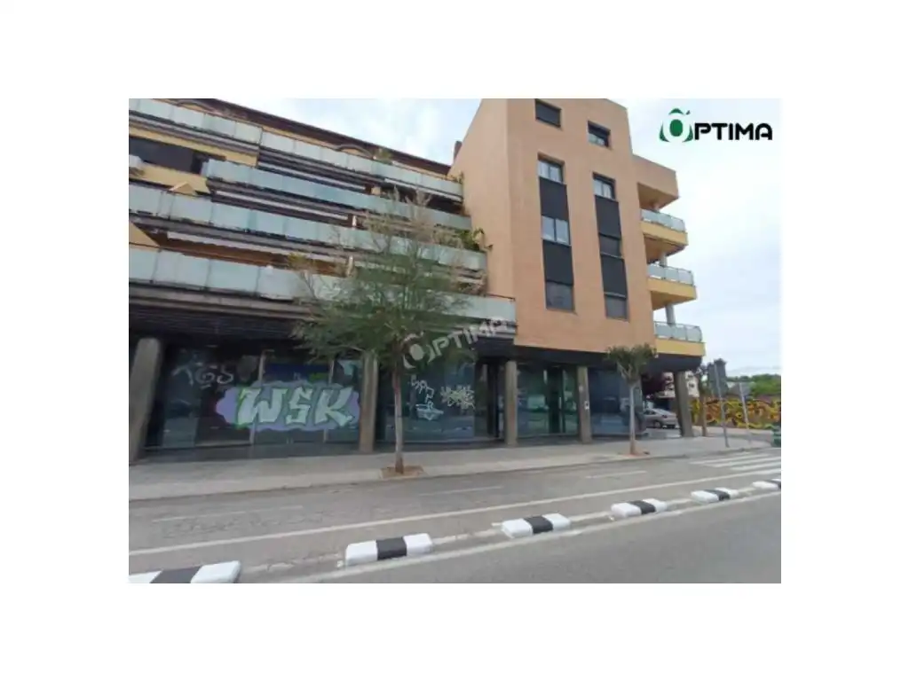 Local comercial en venda a Catarroja