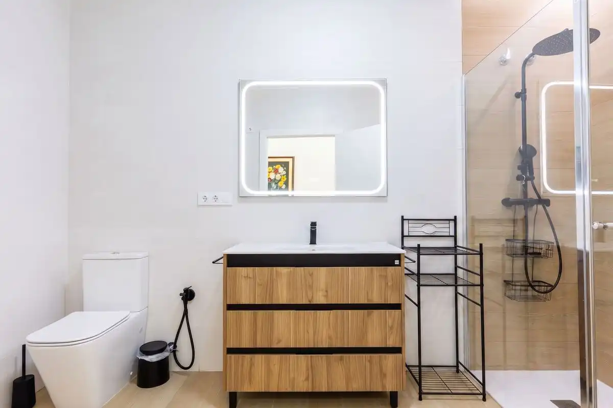 Baño de Planta baja en venta en Valencia con Aire acondicionado, Calefacción y Terraza
