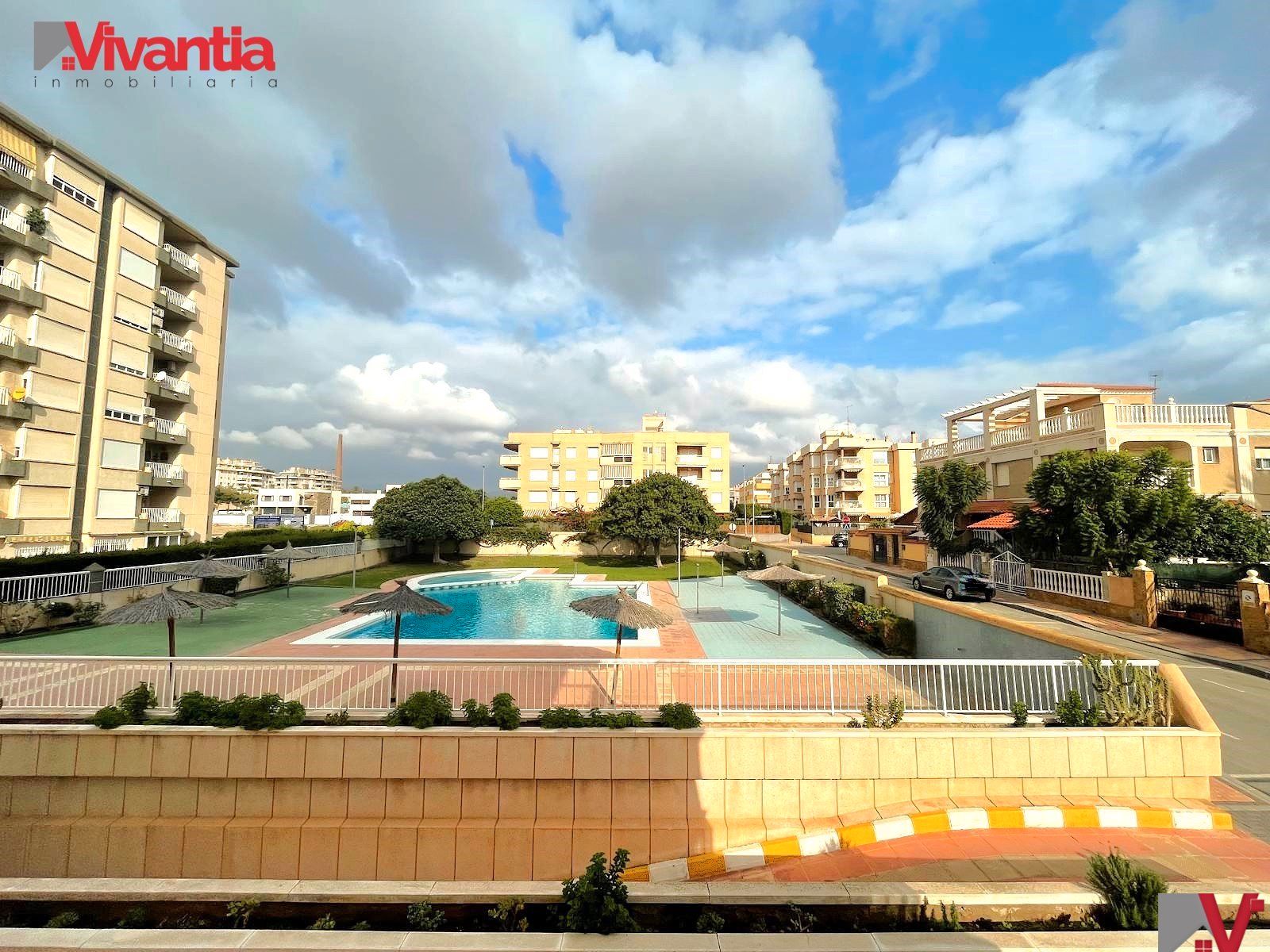 Vista exterior de Pis en venda en Águilas amb Terrassa, Moblat i Forn