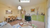 Living room of Flat for sale in La Bisbal d'Empordà  with Air Conditioner, Heating and Parquet flooring