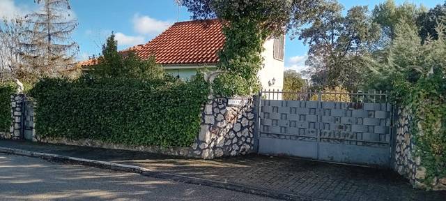 Casa-chalet en Venta en Calle Acacias, 15 en Hontoba