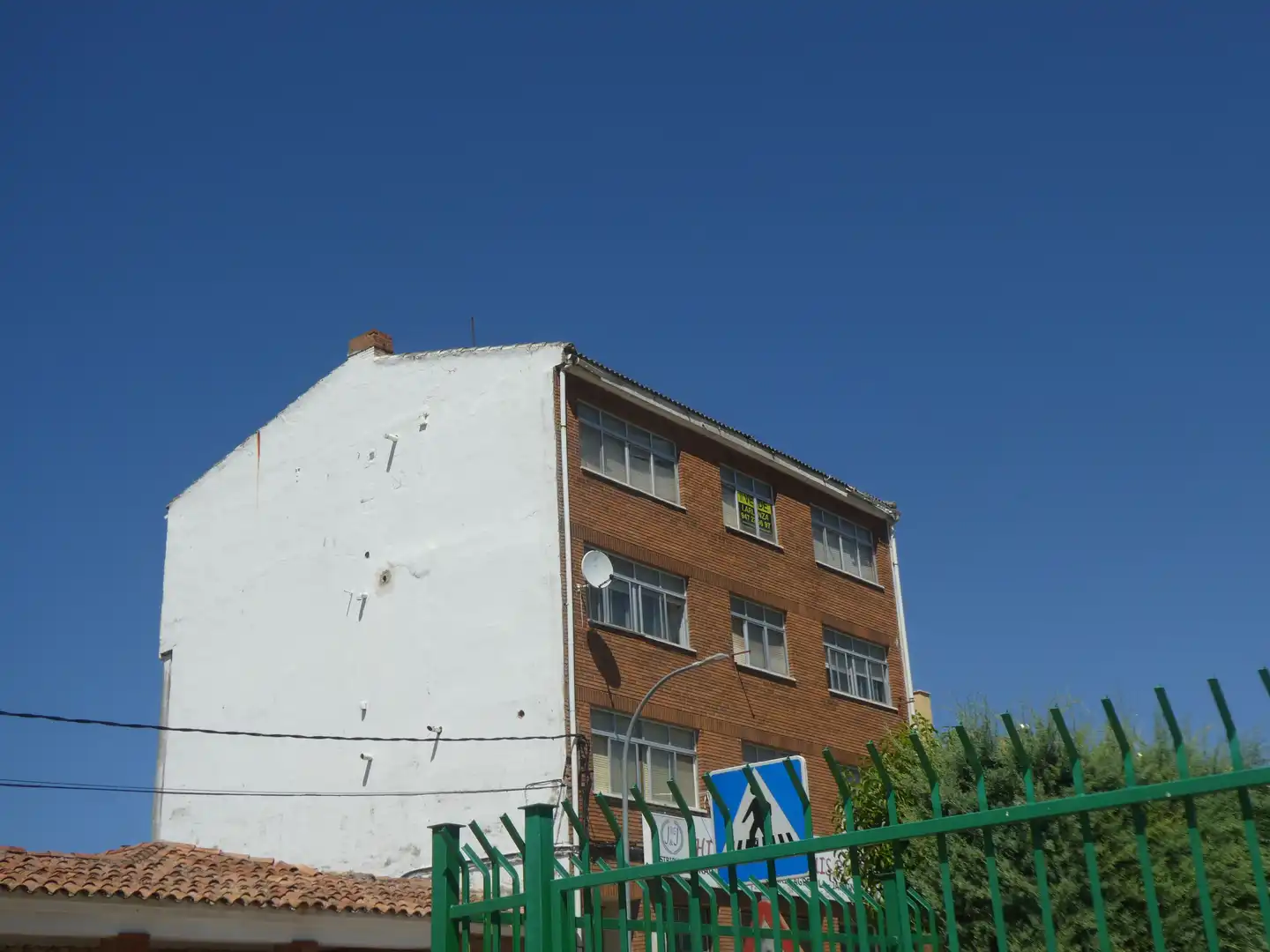 Außenansicht von Wohnung zum Verkauf in Santa María del Campo mit Heizung