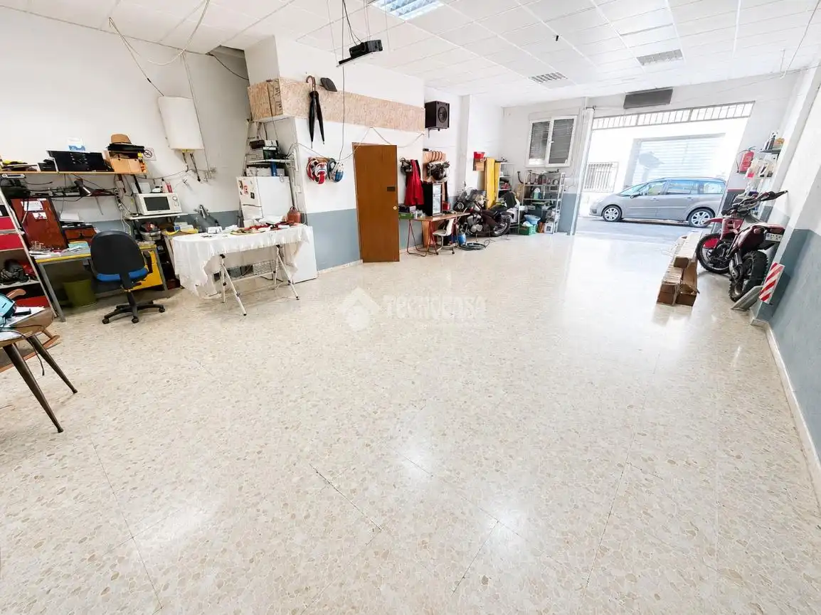 Local comercial en venda a San Antón, imagen 2