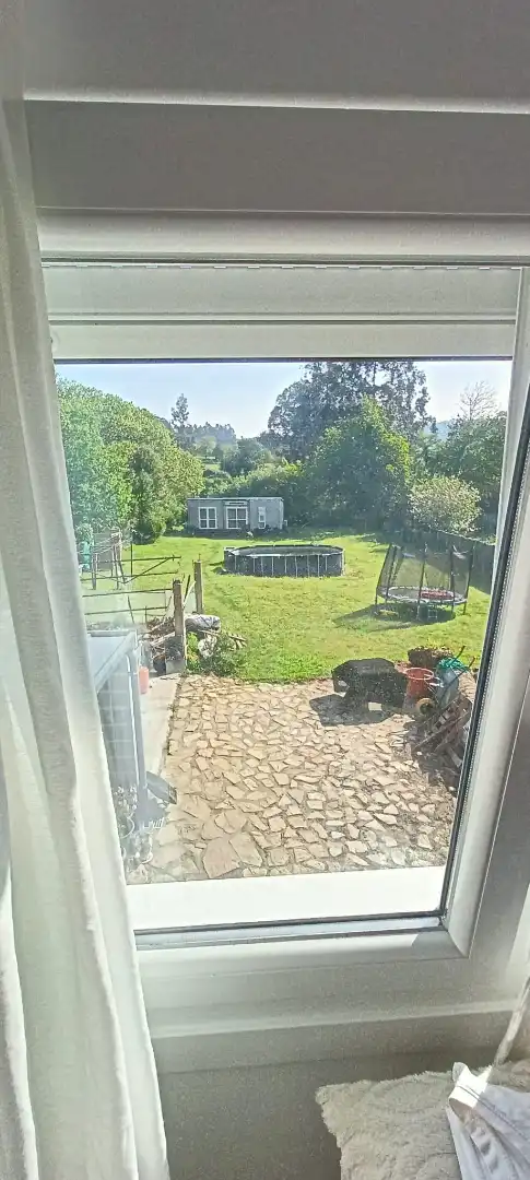 Casa adosada en venta en Bergondo con Calefacción, Jardín privado y Trastero