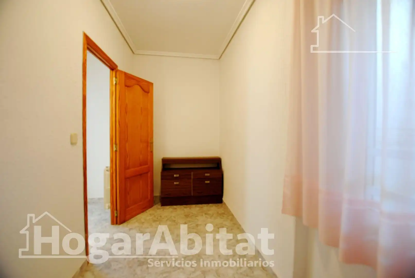 Habitación de Casa o chalet en venta en Tavernes de la Valldigna con Terraza, Trastero y Amueblado
