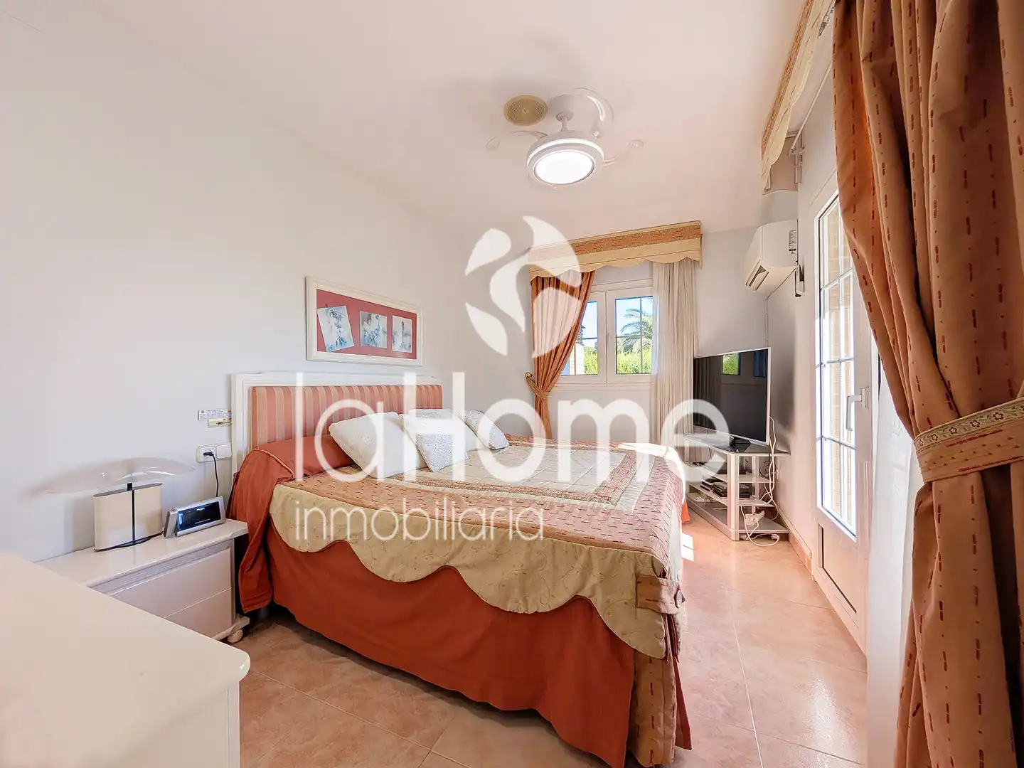 Jardín de Casa o chalet en venta en L'Eliana con Aire acondicionado, Calefacción y Jardín privado