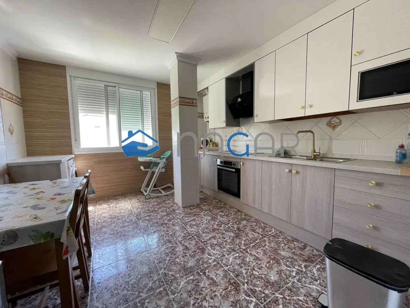 Cuina de Pis en venda en La Línea de la Concepción amb Aire condicionat i Moblat