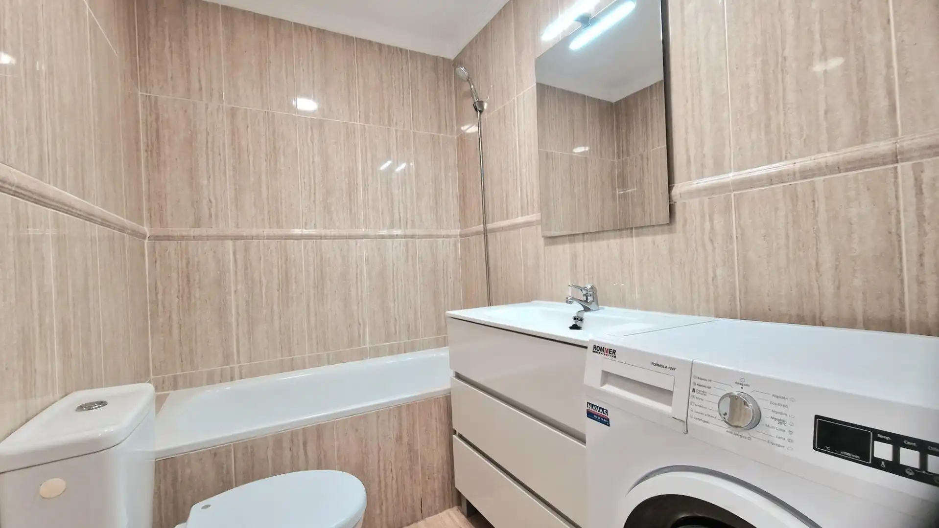 Vivienda con piscina en venta en Avenida Avenida Gamonal, imagen 14
