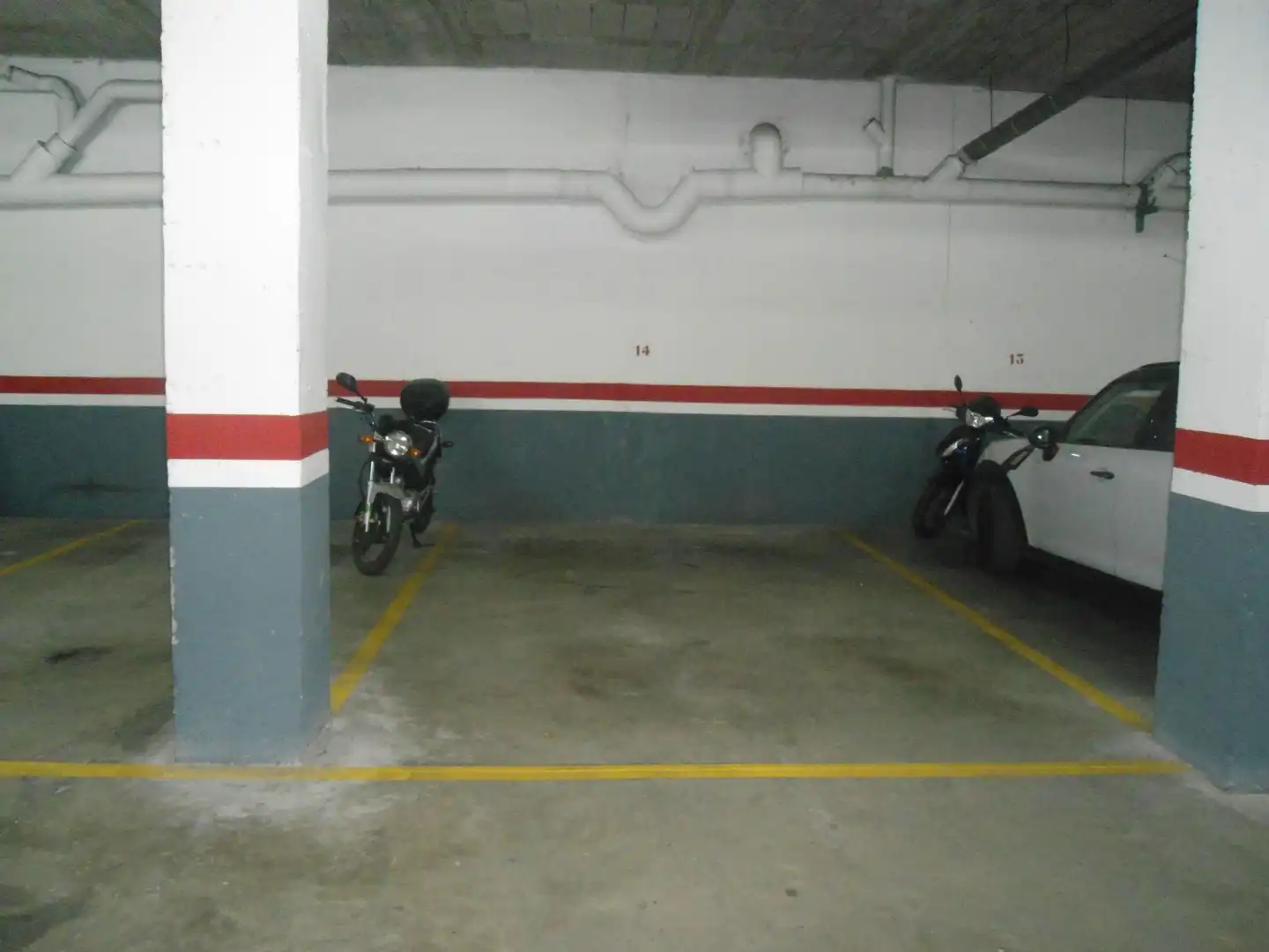 Parking de Apartamento de alquiler en Lleida con Aire acondicionado, Calefacción y Parquet