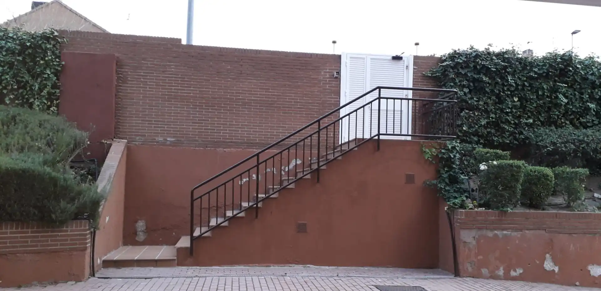 Exterior view of Garage for rent in Rivas-Vaciamadrid