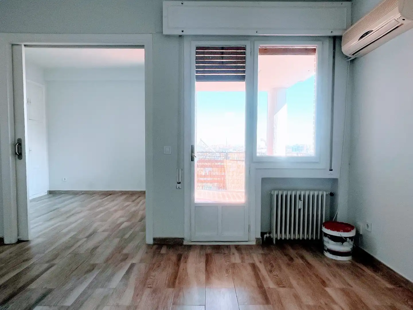 Sala d'estar de Pis de lloguer en Madrid amb Aire condicionat, Calefacció i Terrassa