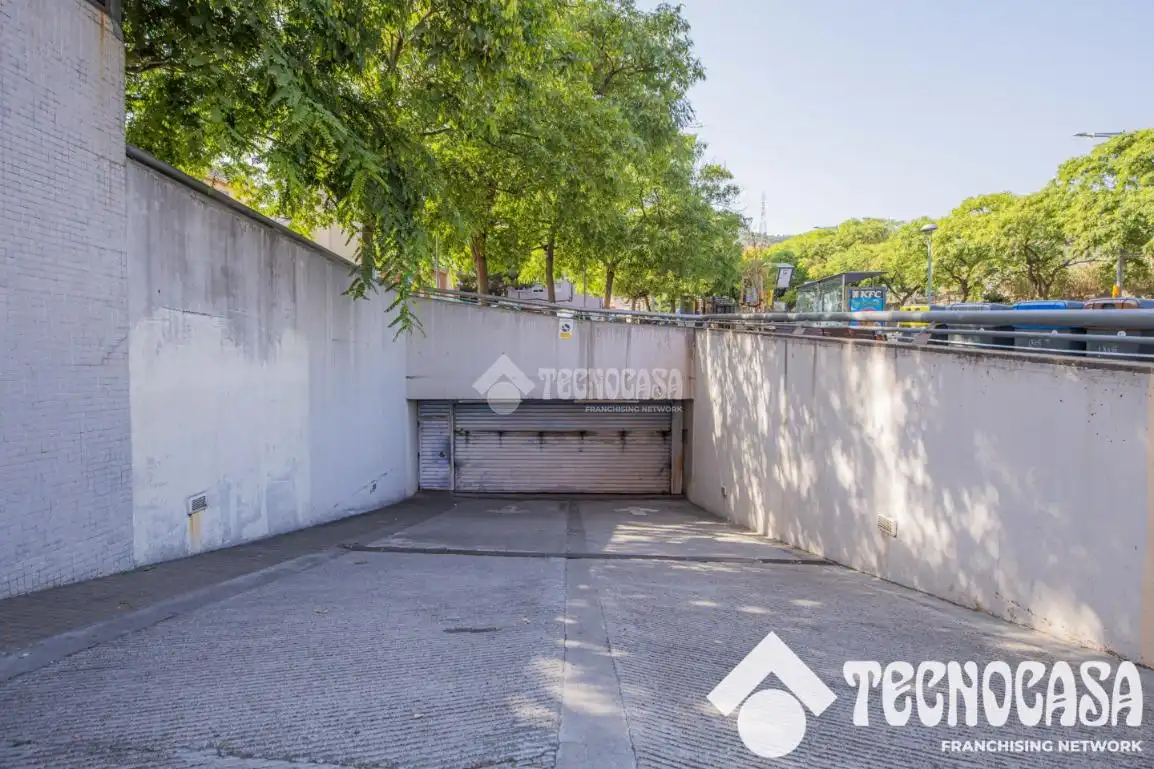 Parking de Piso en venta en Santa Coloma de Gramenet
