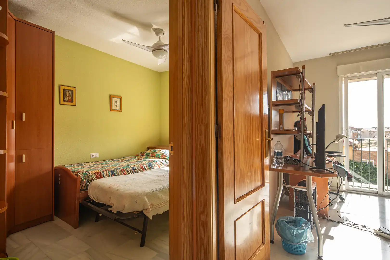 Habitación de Casa adosada en venta en Cenes de la Vega con Aire acondicionado, Calefacción y Terraza