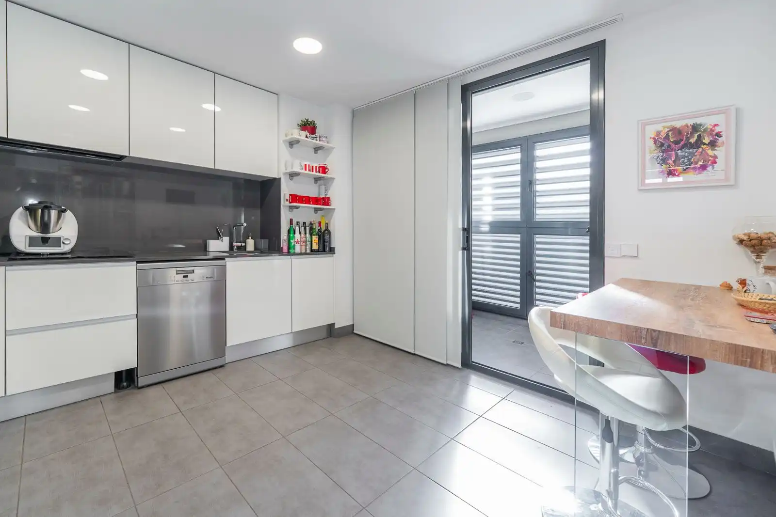 Küche von Maisonette zum Verkauf in Fuente del Fresno mit Klimaanlage, Heizung und Abstellraum