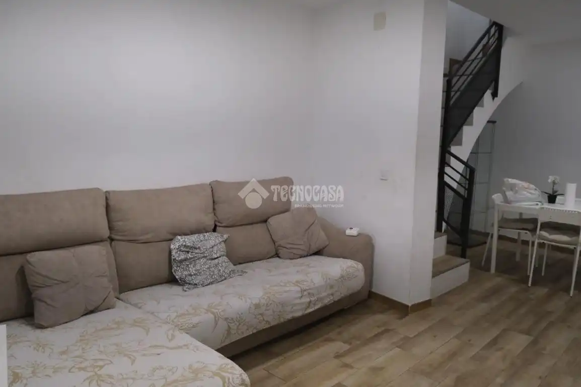 Detached homes for rent in La Plata