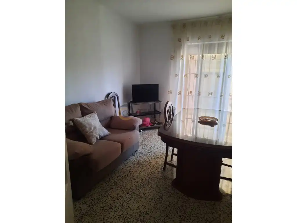 Sala d'estar de Pis en venda en Jaén amb Moblat