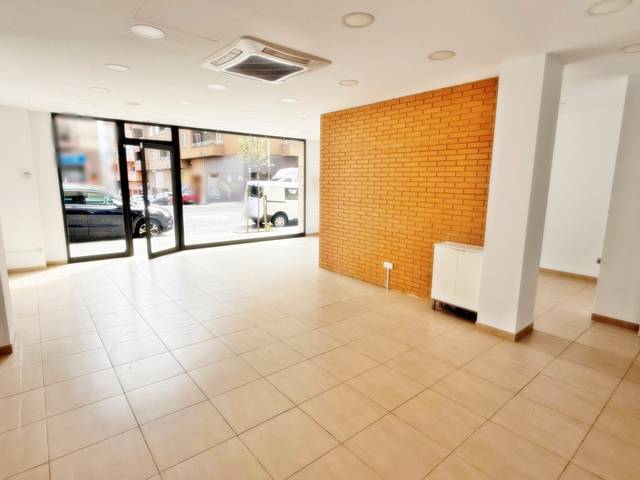 Local comercial en Alquiler en Pallejà