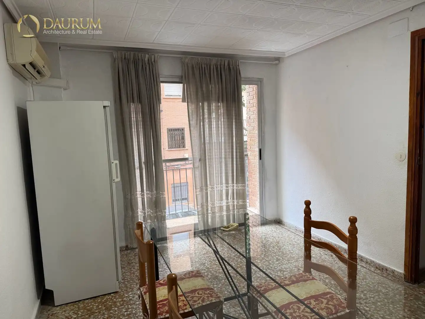 Habitación de Piso en venta en Manises con Aire acondicionado, Terraza y Amueblado