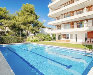 Swimming pool of Apartment to rent in Caldes d'Estrac  with Air Conditioner, Terrace and Swimming Pool