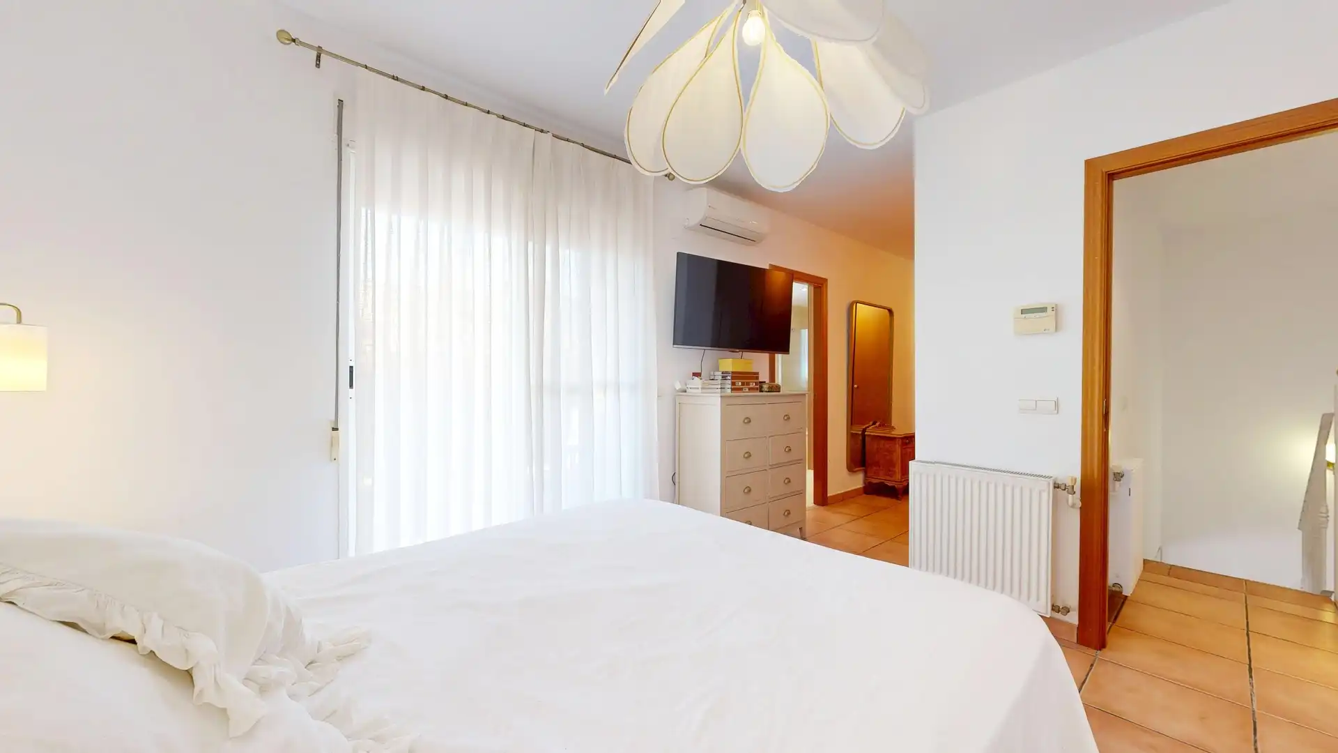 Habitación de Dúplex en venta en Valencia con Calefacción, Jardín privado y Terraza