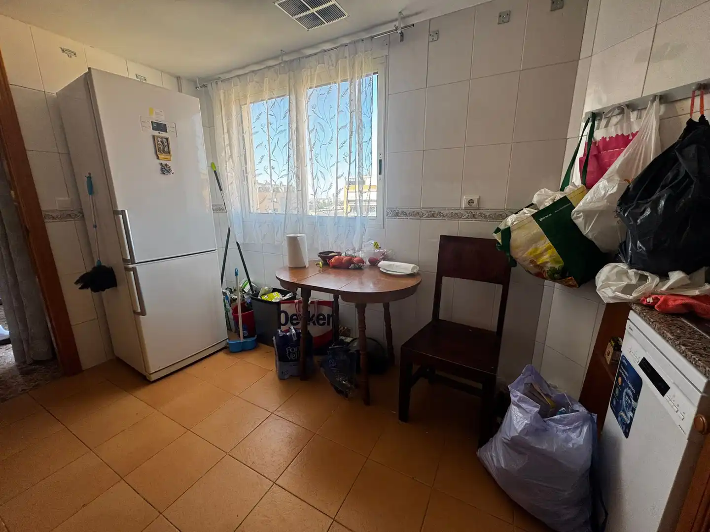 Kitchen of Flat for rent in San Vicente del Raspeig / Sant Vicent del Raspeig  with Terrace, Furnished and Oven