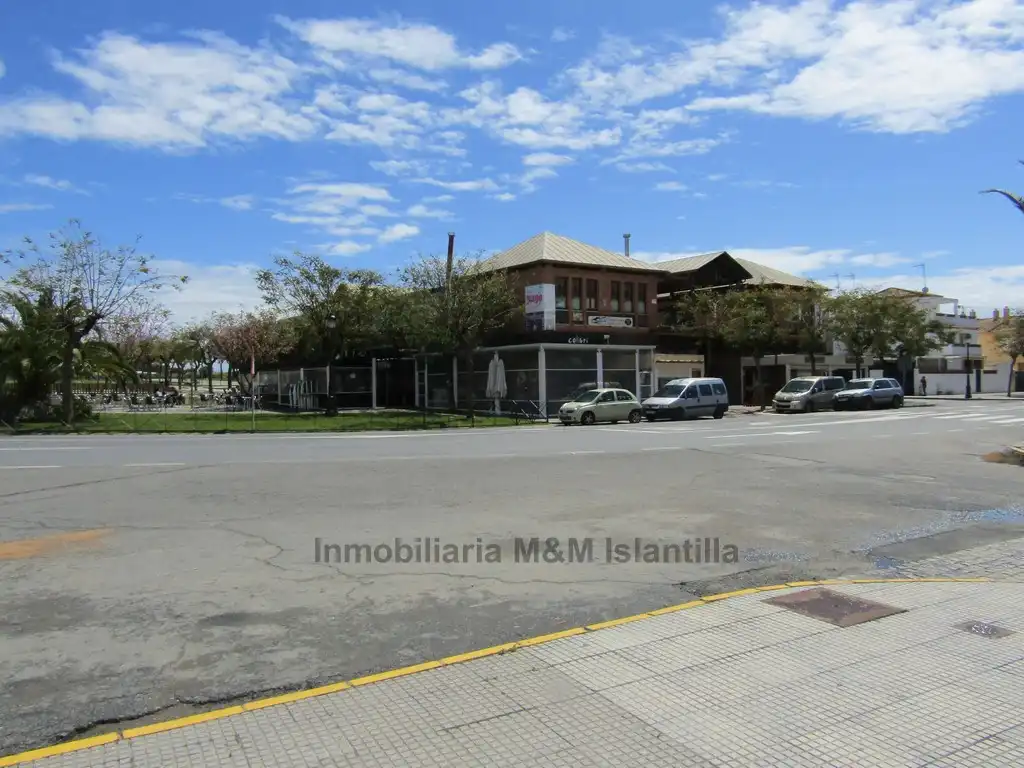 Vista exterior de Piso en venta en Isla Cristina con Aire acondicionado, Terraza y Amueblado