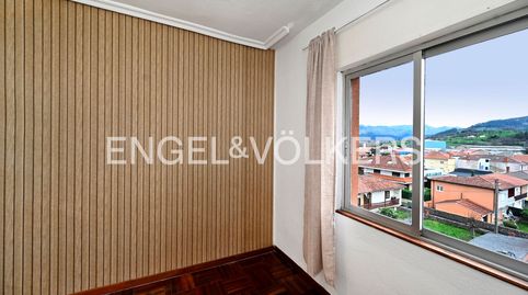 Foto 3 de Piso en venta en Calle Castilla, Los Corrales de Buelna , Cantabria
