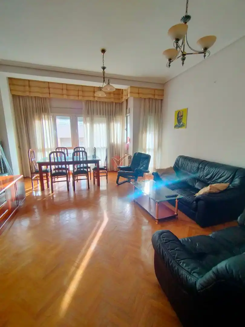 Sala de estar de Piso de alquiler en Cuenca con Calefacción y Amueblado