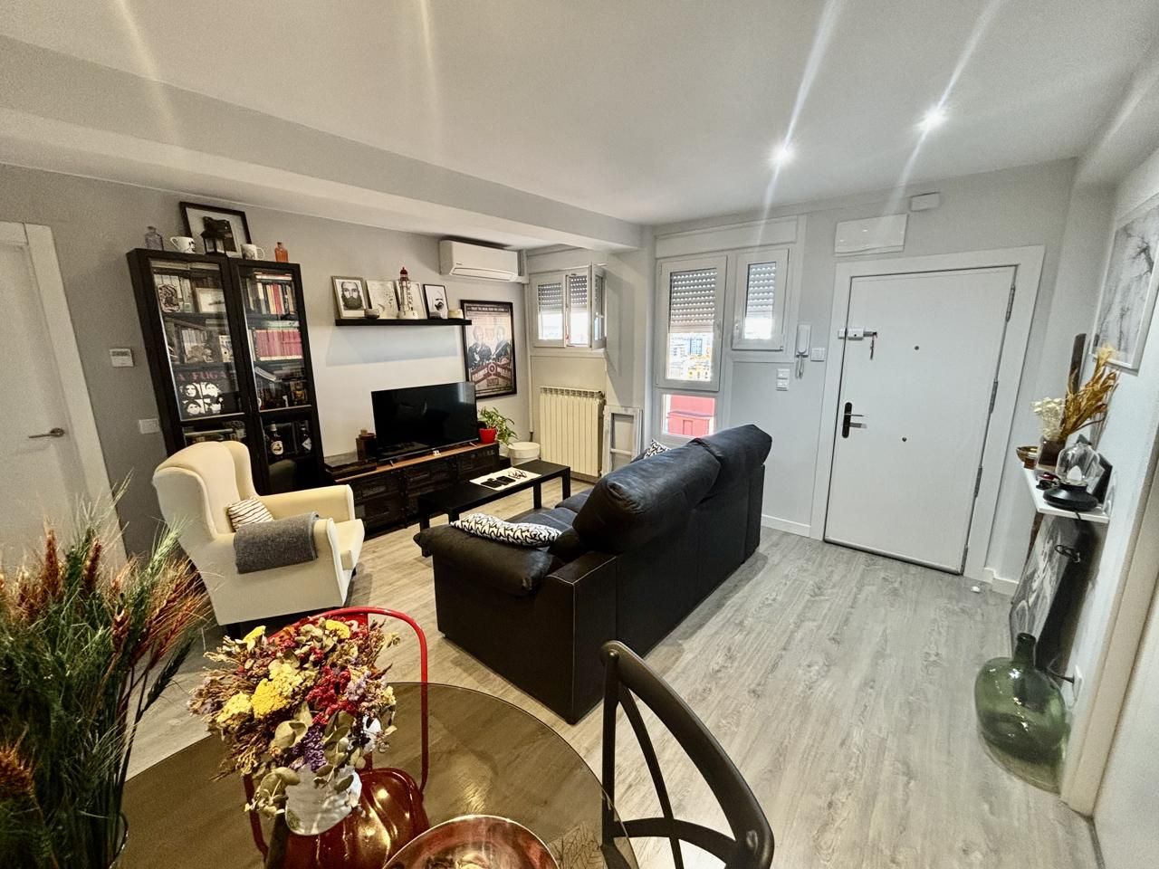 Living room of Flat for sale in  Zaragoza Capital  with Air Conditioner and Heating