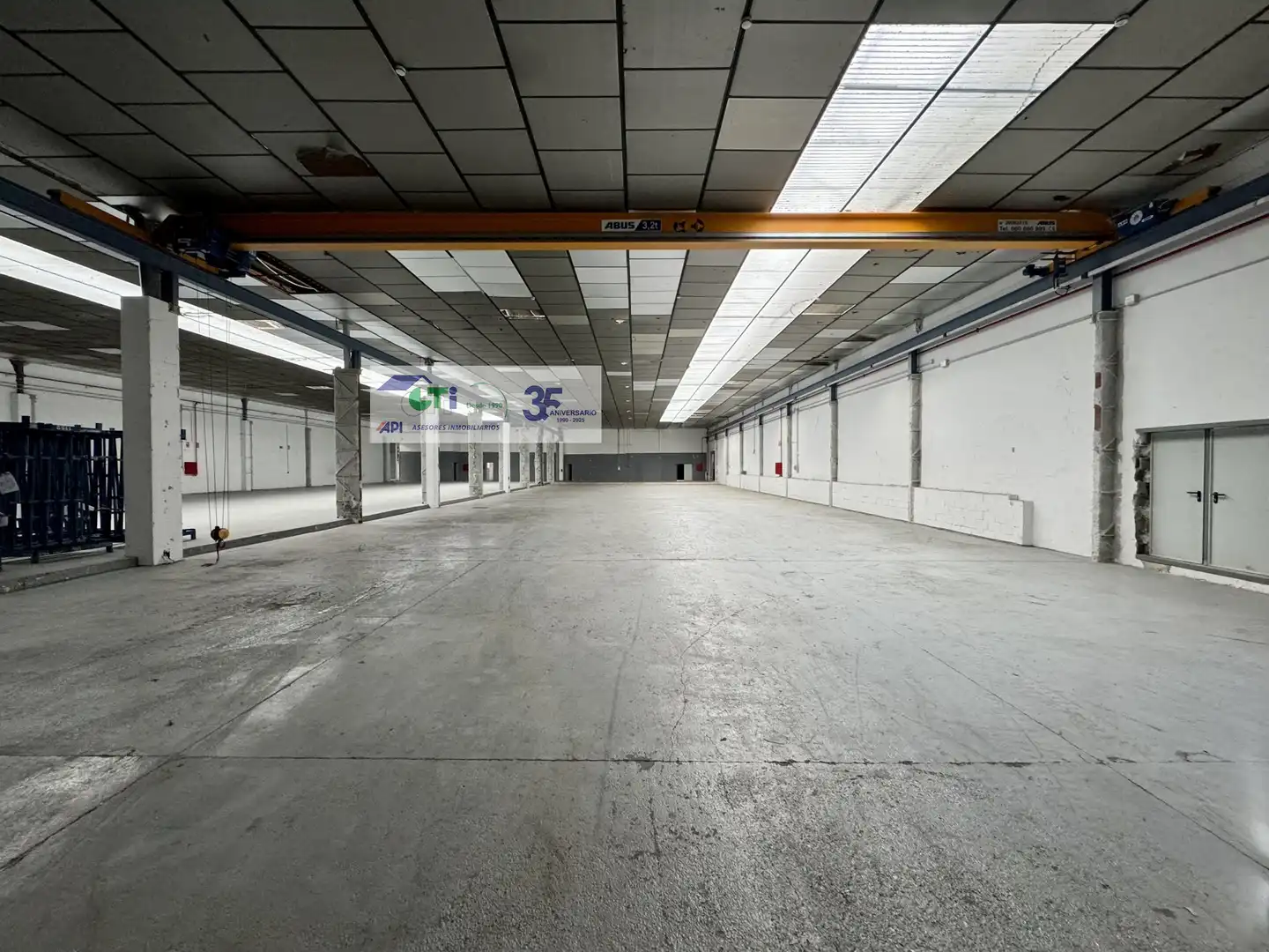 Nau industrial de lloguer en Zaragoza