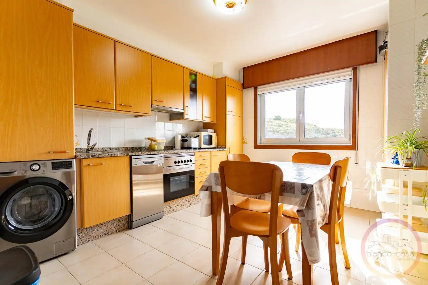 Kitchen of Flat for sale in Arteixo  with Storage room