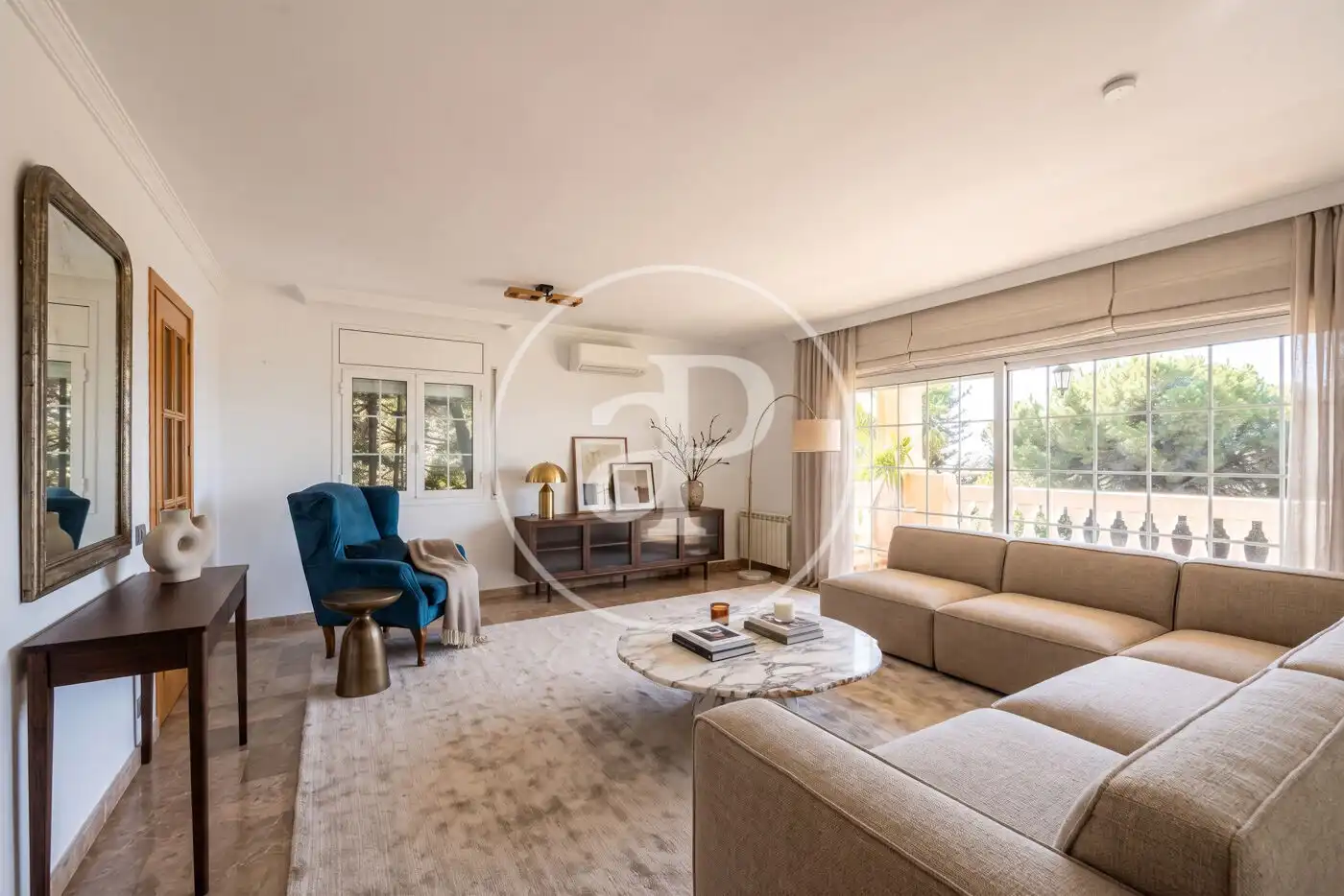 House with terrace for sale in Carrer Montseny, imagen 3