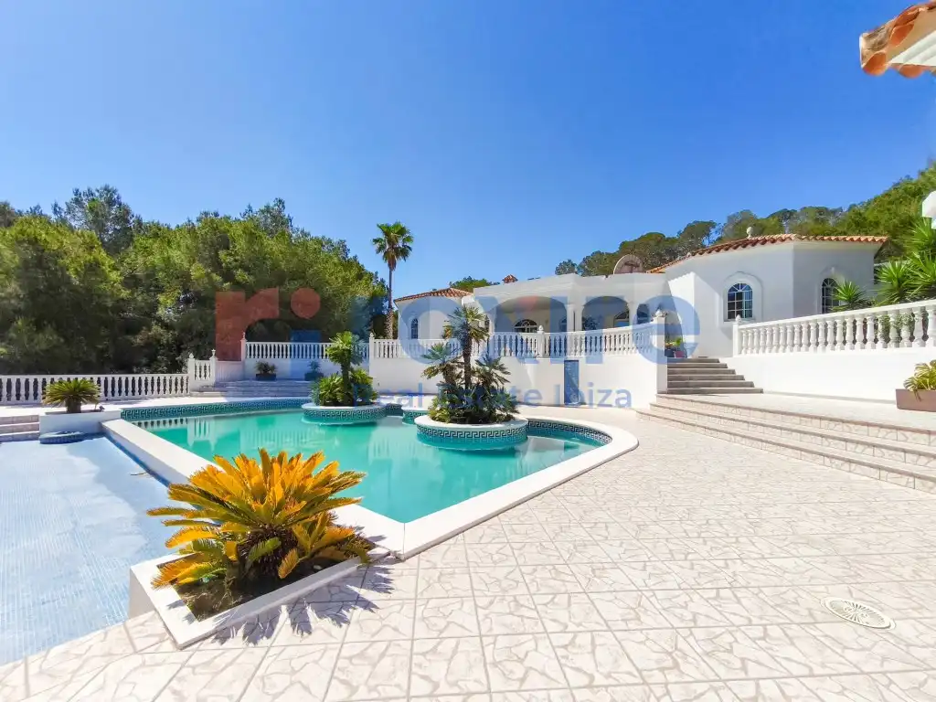 Vista exterior de Casa o xalet de lloguer en Sant Josep de sa Talaia amb Aire condicionat, Jardí privat i Terrassa