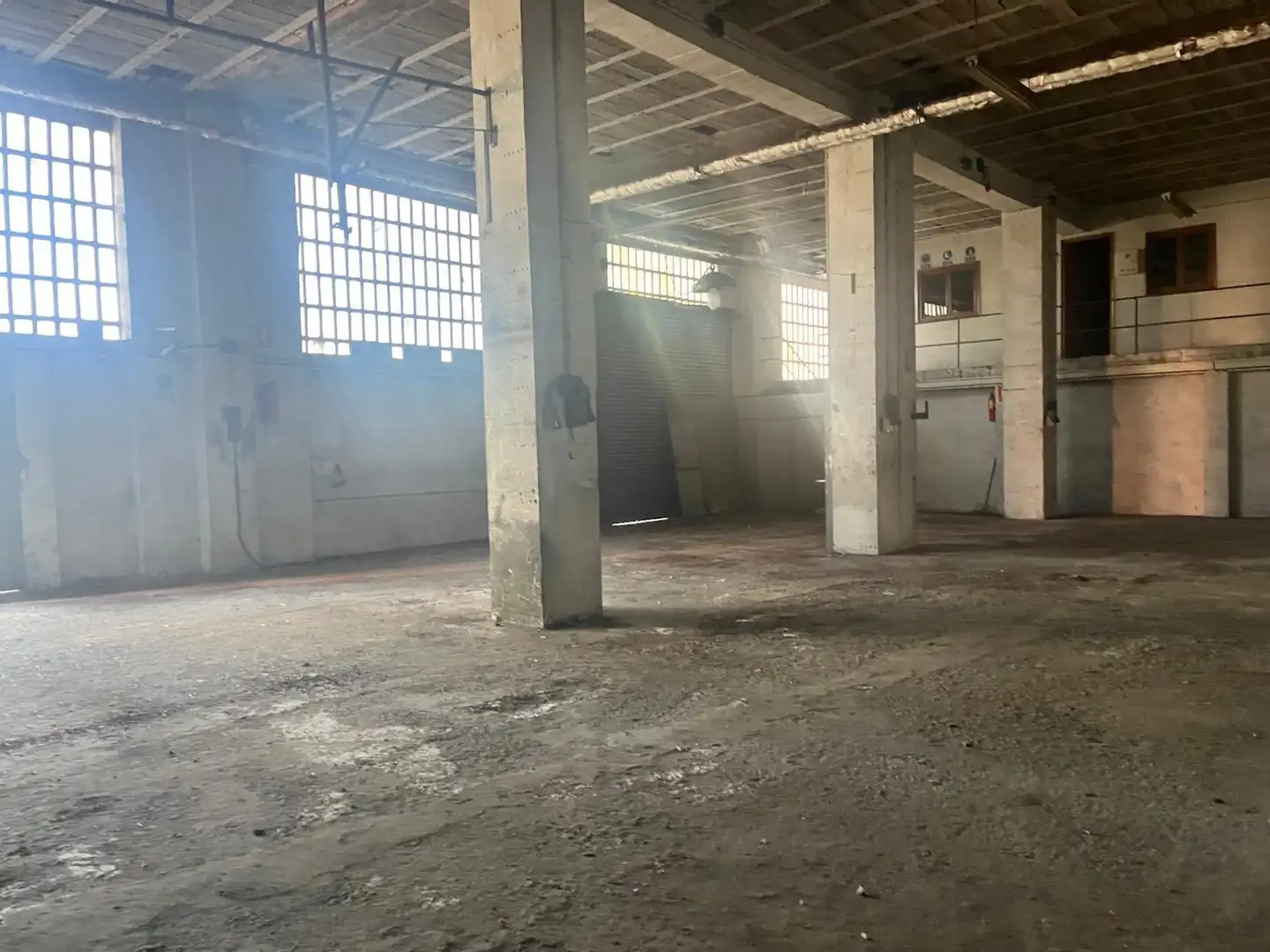 Fabrikhallen zum Verkauf in Barbastro