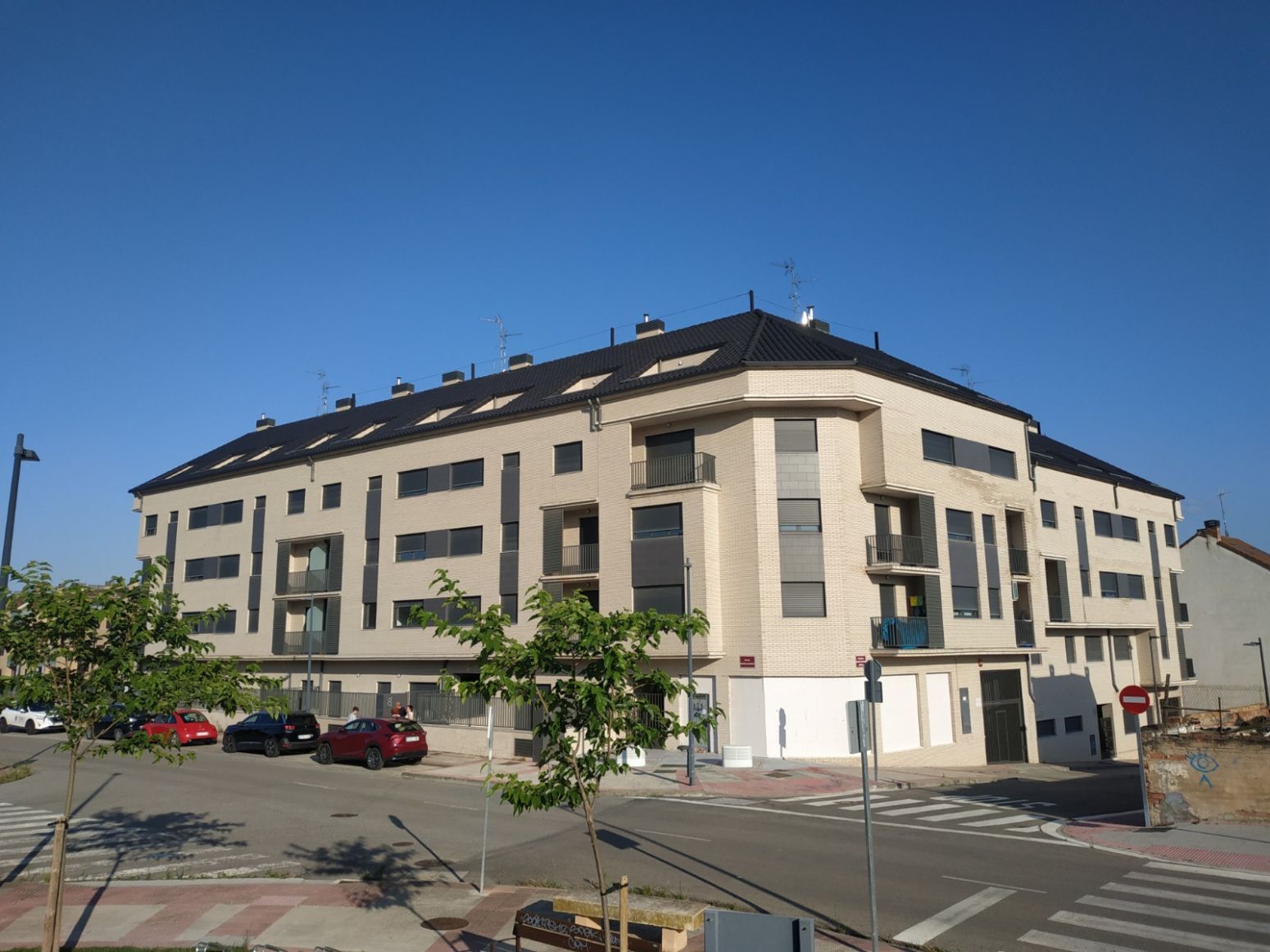 Exterior view of Flat to rent in Villamediana de Iregua  with Heating, Parquet flooring and Storage room