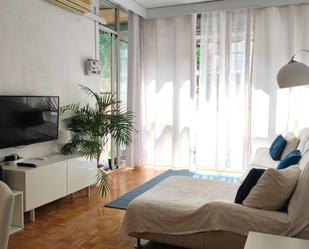 Bedroom of Apartment to share in  Barcelona Capital  with Air Conditioner and Terrace