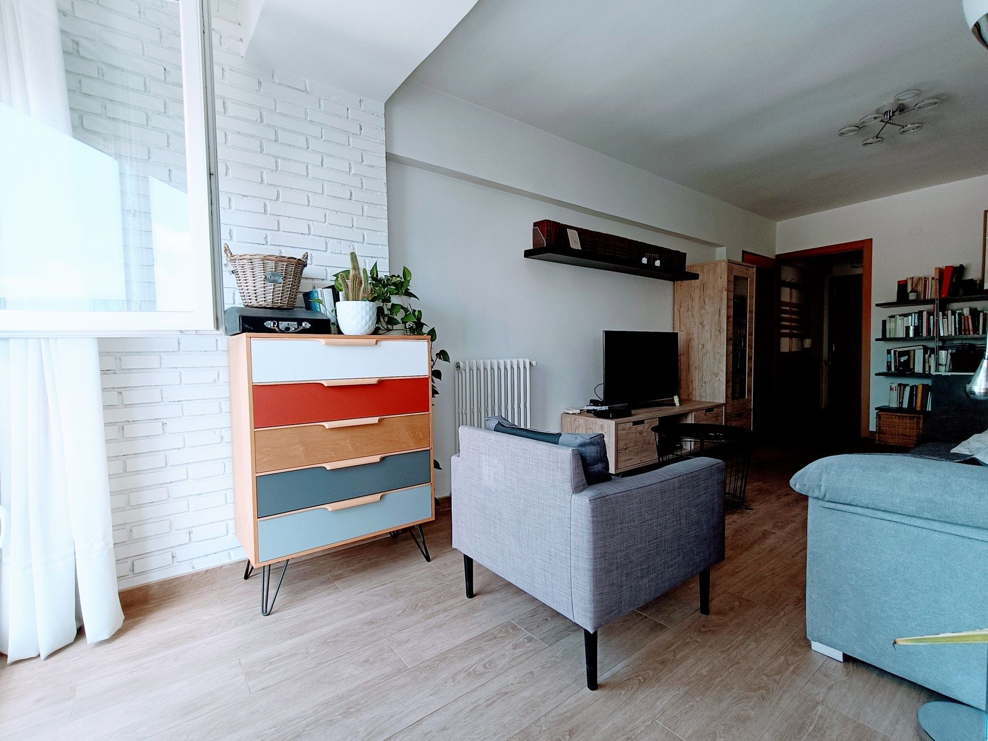 Living room of Flat to rent in  Madrid Capital  with Air Conditioner, Terrace and Furnished