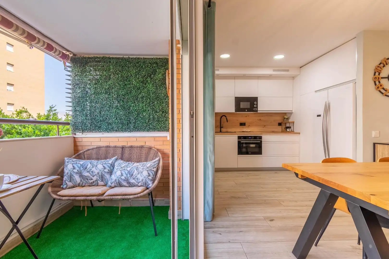 Cocina de Piso en venta en Almería con Aire acondicionado y Terraza